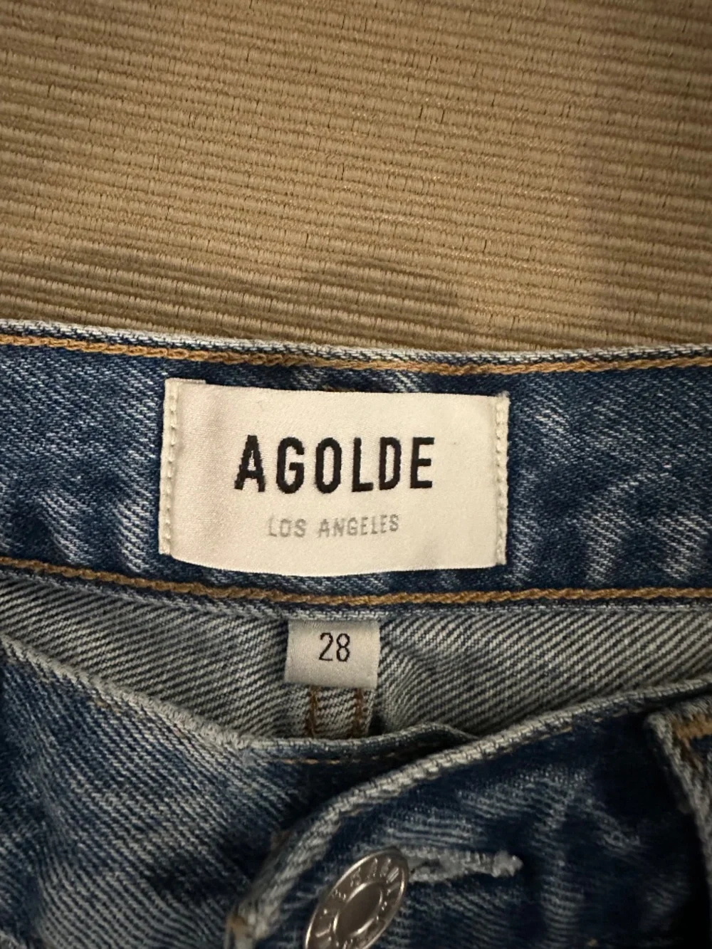 AGOLDE Parker Long Distressed Roll Cuff Denim Shorts Size 28